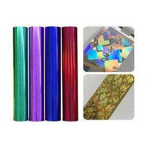 กระดาษฟอยล์โฮโลแกรมสีทอง/เงิน โปร่งใส ขนาด 4 ซม./8 ซม.  แบบม้วน 120 เมตร  ทนน้ำ เป็นมิตรกับสิ่งแวดล้อม สำหรับงานปั๊มร้อน/งานถ่ายโอนความร้อน - Product Image 2