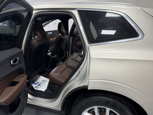 Voiture d'<span class=keywords><strong>occasion</strong></span> 2021 T5 AWD Intelligent Luxury Edition Vol vo <span class=keywords><strong>XC60</strong></span> - Product Image 6