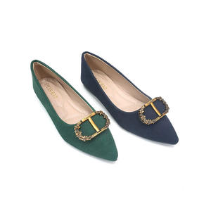 Scarpe basse da donna taglia 36-46 in pelle scamosciata a punta per l'estate autunno primavera-fibbia Slip-On <span class=keywords><strong>ballerine</strong></span> taglie forti leggere - Product Image 1