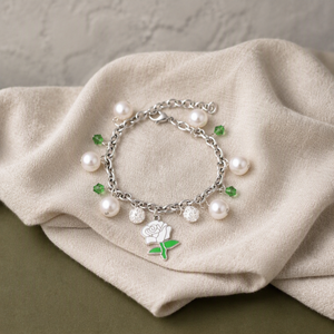<span class=keywords><strong>Bracciale</strong></span> Personalizzato <span class=keywords><strong>con</strong></span> Perle, Cristalli e Fiori di <span class=keywords><strong>Rosa</strong></span> Bianca, Stile 1946, Regalo per Donne e Confraternite - Product Image 1