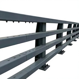 Barandilla de Acero para Puentes, Galvanizada en Caliente, Recubrimiento de Plástico por Pulverización, Clasificación de Impacto Personalizada, No Reflectante, Barreras de Tráfico H1W2 - Product Image 1