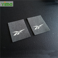 Patch d'étiquette en cuir PU microfibre avec impression ou logo en relief pour vêtements