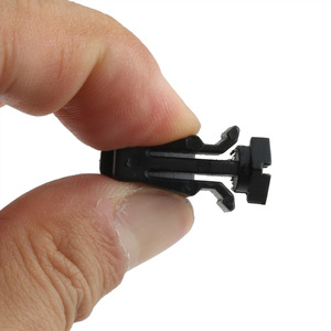Clip de Fijación de Plástico para Parrilla de Parachoques Nissan H16 para D22 Rich Paladin PLD Odin 76882-0M060 K0588 Y-1346 - Product Image 4