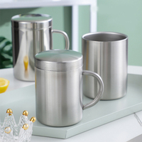 Mug à café en métal à double paroi isolé, personnalisable en gros, respectueux de l'environnement, en acier inoxydable 304, avec couvercle