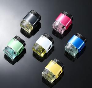 Diffuseur de désodorisant de voiture en verre solide moderne et écologique de luxe Parfum de rose Parfum de parfum liquide d'aromathérapie Parfum de rose d'évent - Product Image 6