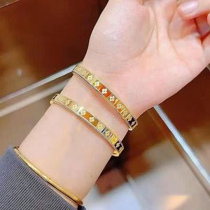 Bracciale a Quadrifoglio <span class=keywords><strong>Portafortuna</strong></span> in Acciaio Inossidabile 316L Placcato Oro 18k PVD Impermeabile per Donna, Vendita all'Ingrosso - Product Image 5
