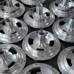 Özel yapılmış CNC işleme pirinç Metal parçaları endüstriyel ekipman için yüksek hassasiyetli motosiklet aksesuarları - Product Image 3