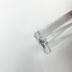 Hot Sales Long Neck Vodka Bottle 500ml 700ml 750ml Empty Liquor Gin Glass Bottle Whiskey Glass with Screw Cap - Product Image 5