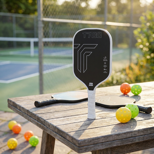 Paleta de Pickleball Portátil de Fibra de Carbono T700 con Núcleo de Panal de Abeja de 16 mm, Marca Privada Personalizada, Bajo MOQ, Suministro Directo de Fábrica - Product Image 1