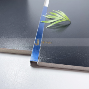 EX474 Profilé décoratif en acier inoxydable en U pour bordure de carrelage, finition brossée, pour projets commerciaux et intérieurs - Product Image 2