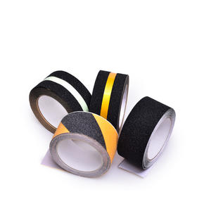 Heavy Duty Outdoor 60 80 Grit Sand Tape Rouleaux glissants antidérapants Ruban antidérapant <span class=keywords><strong>Papier</strong></span> autocollant adhésif à faible bruit - Product Image 1