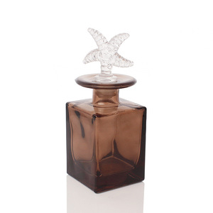 Botella de vidrio de aromaterapia sin fuego con fondo grueso cuadrado marrón de gama alta de 150ml - Product Image 5