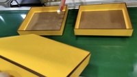 Machine à fabriquer des boîtes rigides DG 567ED, ligne de production multifonctionnelle de doublure de coque de carton, équipement de précision durable pour boîte de luxe