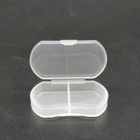 Boîte à pilules en plastique transparent givré à 2 compartiments, mini-boîte de rangement portable à charnières pour médicaments, bijoux, petites pièces de quincaillerie