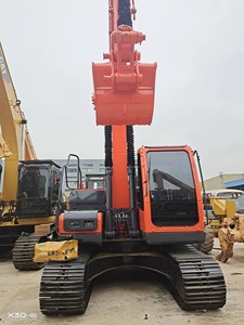 Excavatrice sur chenilles d'occasion Doosan DX150/DX140LC/DX130, modèle 2023, 15 tonnes, moteur et boîte de vitesses en bon état, ripper multifonction, brise-roche - Product Image 5