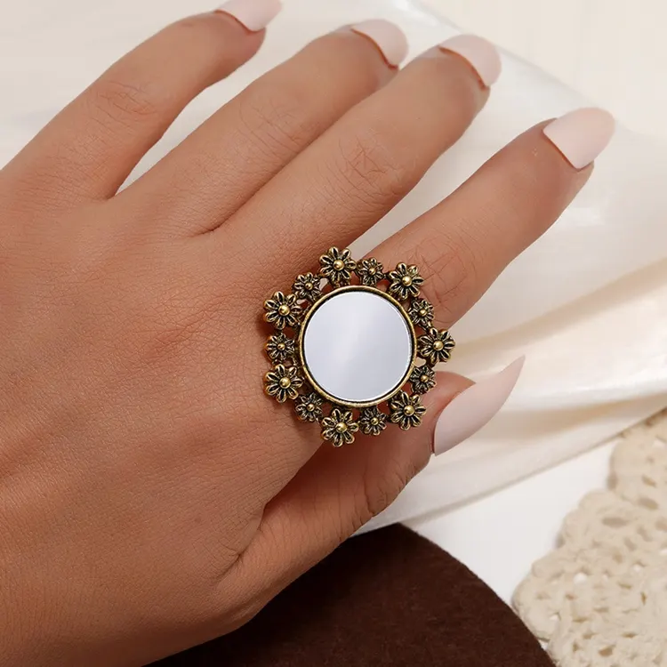 Anillos ajustables de oro antiguo para mujer, joyería vintage, anillo de flor de camafeo redondo, anillo ajustable de oro antiguo de 2017