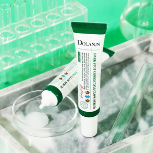 Esencia de Niacinamida y Gayuba para Aclarar Manchas, Reparar Manchas Oscuras Faciales y Suero Iluminador  LOGO OEM ODM - Product Image 4