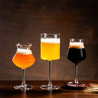 Groothandel 500ml tarwe bierglas met hoge voet, ambachtelijk bierglas, grote inhoud voor pub, restaurant, feest, bar, drinkgerei