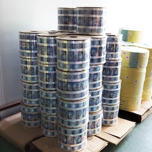 Rouleau de film plastique imprimé sur mesure pour emballage de glaçons, film de laminage PET/PE pour sachets d'eau, emballage automatique - Product Image 3
