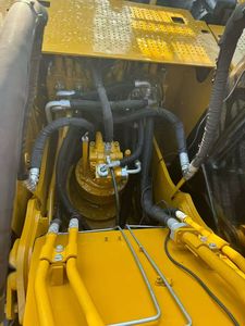 Caterpillar 320D2L Crawler Excavator for Sale Durable Heavy Construction Equipment Engine Pump <b>Motor</b> 110kW Power 0.9-1.2m - Product Image 2