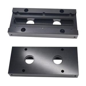 Pièces usinées sur mesure en aluminium et acier inoxydable, avec revêtement en poudre et sablage, pour quincaillerie mécanique - Product Image 5