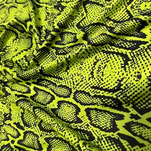 Telas de baño con estampado de serpiente, personalizado, sostenible - Product Image 5