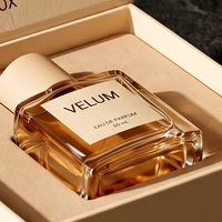 Boîte à parfum rigide de luxe sur mesure, style livre blanc magnétique, avec insert intégré pour présentation, pour emballage de parfum personnalisé