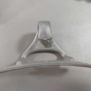 Fixateur de planche de surf Fixateur de vélo Fixateur de chaussures de ski en aluminium Processus de coulée d'investissement Accessoires de fixateur de marque du Vietnam - Product Image 1