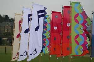 Дешевые пользовательские фестивальные флаги рекламные водонепроницаемые каплевидные фестивальные флаги - Product Image 4