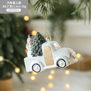 Décoration de Noël en plastique peint rouge et blanc, petit <span class=keywords><strong>chalet</strong></span>, pendentif pour arbre de Noël, cadeau à suspendre pour voiture du <span class=keywords><strong>Nouvel</strong></span> <span class=keywords><strong>An</strong></span> - Product Image 3