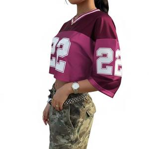 Camiseta Deportiva Corta de Malla Ligera para Mujer, Talla Grande, Personalizada para Equipos Universitarios, Estilo Boxy, 3/4, para Fútbol Americano - Product Image 4