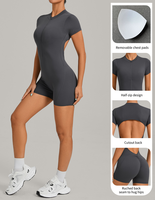 Combinaison de yoga courte pour femme, personnalisée, avec fermeture éclair 1/4, dos évidé, coussinets amovibles, effet froncé aux fesses, respirante, pour la gym et l'entraînement en extérieur