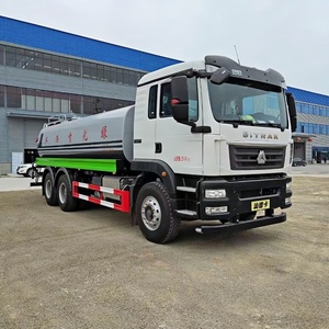 Camión Cisterna de 10 Ruedas Sinotruk Howo de Calidad de Exportación para Control de Polvo en Construcción y Transporte de Agua - Product Image 2