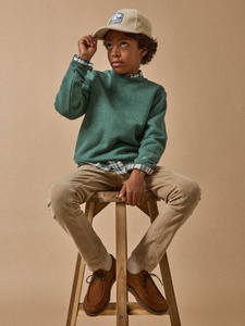 <span class=keywords><strong>Sweat</strong></span>-shirt en molleton teinté en pièce à col rond et manches longues pour garçons de la marque française Cyllus, disponible en <span class=keywords><strong>bleu</strong></span> vert, collection automne-hiver. - Product Image 5