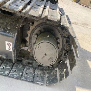 รถขุดขนาดเล็ก Komatsu PC35 มือสอง น้ำหนัก 3.5 ตัน นำเข้าจากญี่ปุ่น พร้อมปั๊มไฮดรอลิก KYB และมอเตอร์เกียร์บ็อกซ์แบบมีลูกปืน สำหรับตรวจสอบผ่านวิดีโอ ขาย - Product Image 5