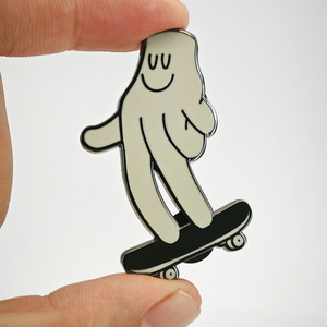 HEMカスタムメタルハードソフトエナメルピン UV印刷ラペルピン カスタムクラブロゴ スケートボード漫画動物バッジピン バックカード付き - Product Image 2