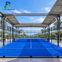 Terrain de padel couvert Inolp 20 x 10 m avec structure de toit rétractable en acier et murs en verre trempé
