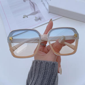 <span class=keywords><strong>Gafas</strong></span> Mujer Versión Coreana de marea <span class=keywords><strong>Gafas</strong></span> de sol Nuevas <span class=keywords><strong>gafas</strong></span> de sol en línea Celebrity Gradient Wind Face Ojos pequeños - Product Image 3
