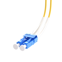 Câble de brassage fibre optique 1m (3ft) 2 fibres LC UPC Duplex vers LC UPC Duplex Monomode (OS2) Riser (OFNR) 2.0mm à gaine serrée Jaune