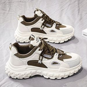 Chaussures de sport décontractées blanches respirantes pour hommes, style coréen, polyvalentes, à semelle épaisse, type « Dad Shoes », à lacets, en PU, tendance mode - Product Image 1