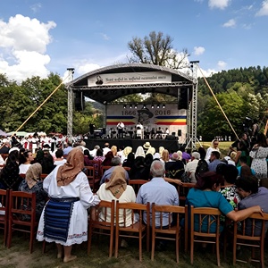 Spigot Truss Stage <b>Lighting</b> Display Folding Black Speaker Metal Aluminum Line Array <b>Dj</b> Stage <b>Lighting</b> Truss - Product Image 2