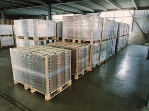 Suelo Vinílico SPC de Roble Claro, Diseño en Espiga, 6.5mm, Alta Calidad, Núcleo Rígido, Sistema de Clic Unilin - Product Image 3