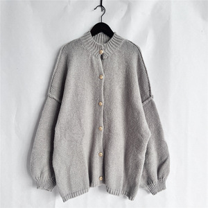 Suéter Cárdigan de Mujer para Otoño e Invierno, Color Sólido, Estilo Británico Retro, con Botones y Mangas Murciélago, a la Moda - Product Image 6