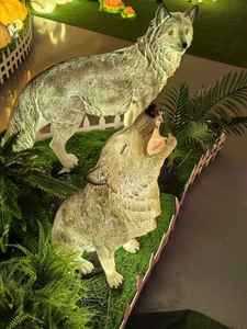 Escultura de Lobo con Iluminación IP65 para Parques y Jardines, Ideal para Luces Festivas y Exhibiciones Invernales al Aire Libre - Product Image 1