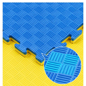 Vente en gros de <span class=keywords><strong>tapis</strong></span> de gymnastique EVA imbriqués pour arts martiaux-Tatami imperméable utilisé pour le judo Taekwondo - Product Image 3