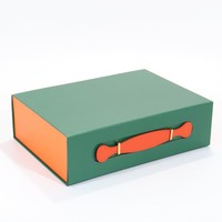Boîtes cadeaux rigides de luxe OEM, grandes, pliables, en carton, avec fermeture magnétique, pour chaussettes et fourrures, recyclables, avec pelliculage mat, personnalisables