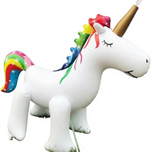 สปริงเกอร์น้ำรูปยูนิคอร์นเป่าลม PVC สำหรับเด็ก เล่นสนุกในสวนหลังบ้าน งานปาร์ตี้กลางแจ้งช่วงฤดูร้อน - Product Image 4