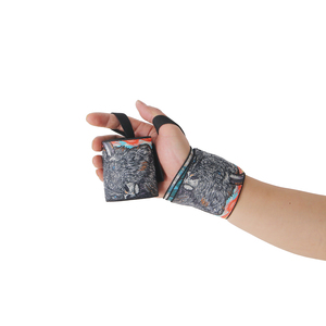 Custom Logo Wholesale Anime Berserk Adjustable Gym Deadlift Weightlifting Wrist <b>Wraps</b> Wrist Support for Weightlifting - Product Image 6