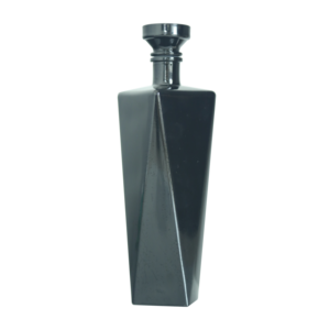 Bouteille en verre carrée noire brillante ou mate de 700 ml et 750 ml de qualité supérieure pour la vente en gros, idéale pour la tequila, le <span class=keywords><strong>mezcal</strong></span> et les spiritueux, avec bouchon en liège. - Product Image 4