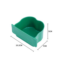 Vente en gros d'accessoires pour cage à oiseaux Mangeoire à oiseaux en plastique pour animaux de compagnie Tasse d'alimentation pour perroquet pigeon Bol à nourriture à boire suspendu Mangeoire pour cage à oiseaux